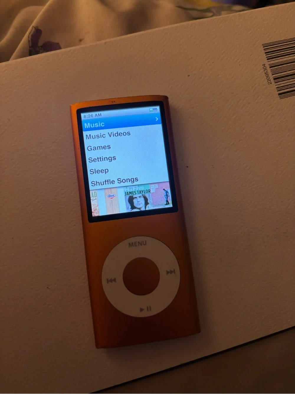 Apple iPod Nano Orange 4th Gen 8GB